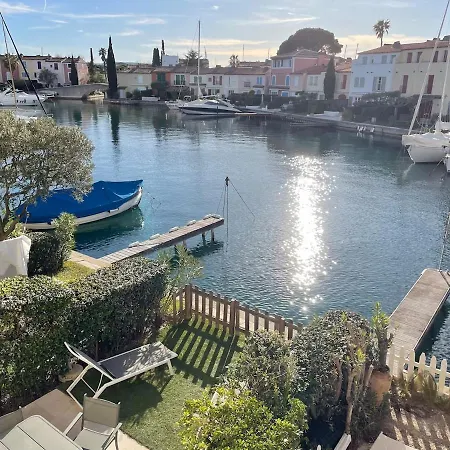 Villa Maison Du Bonheur Newly Renovated House, Private Garden And 12x4m Mooring
